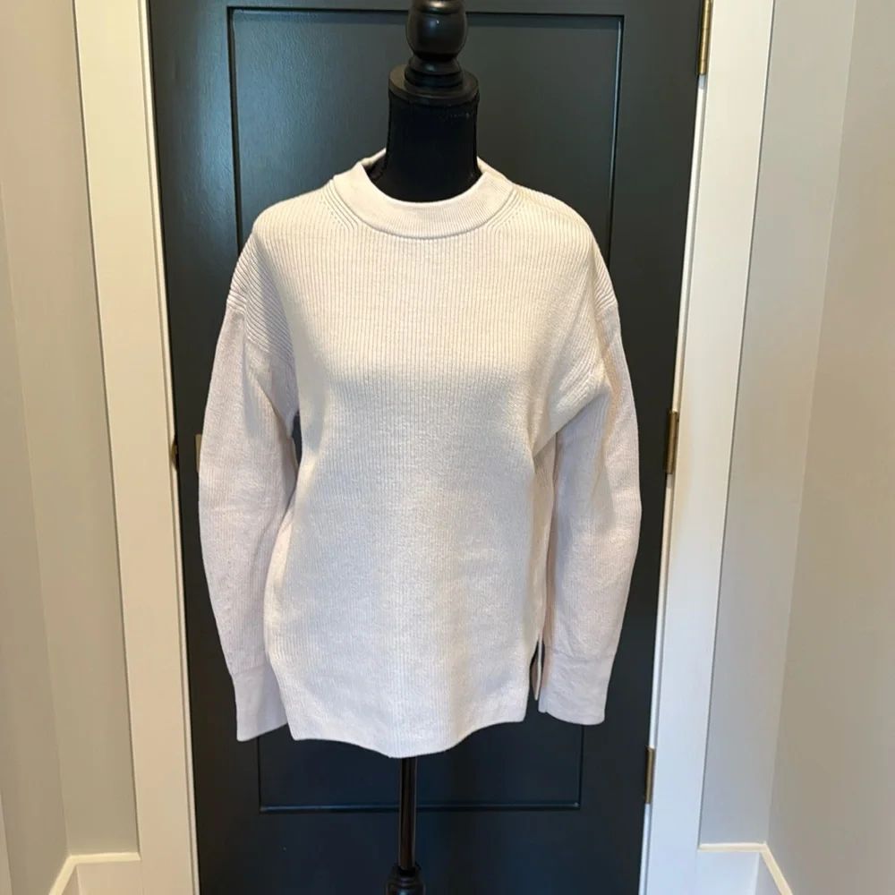 Lululemon White Sweater Size 6 Worn Once